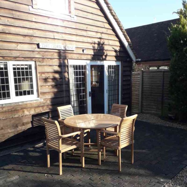 Wentworth dining set